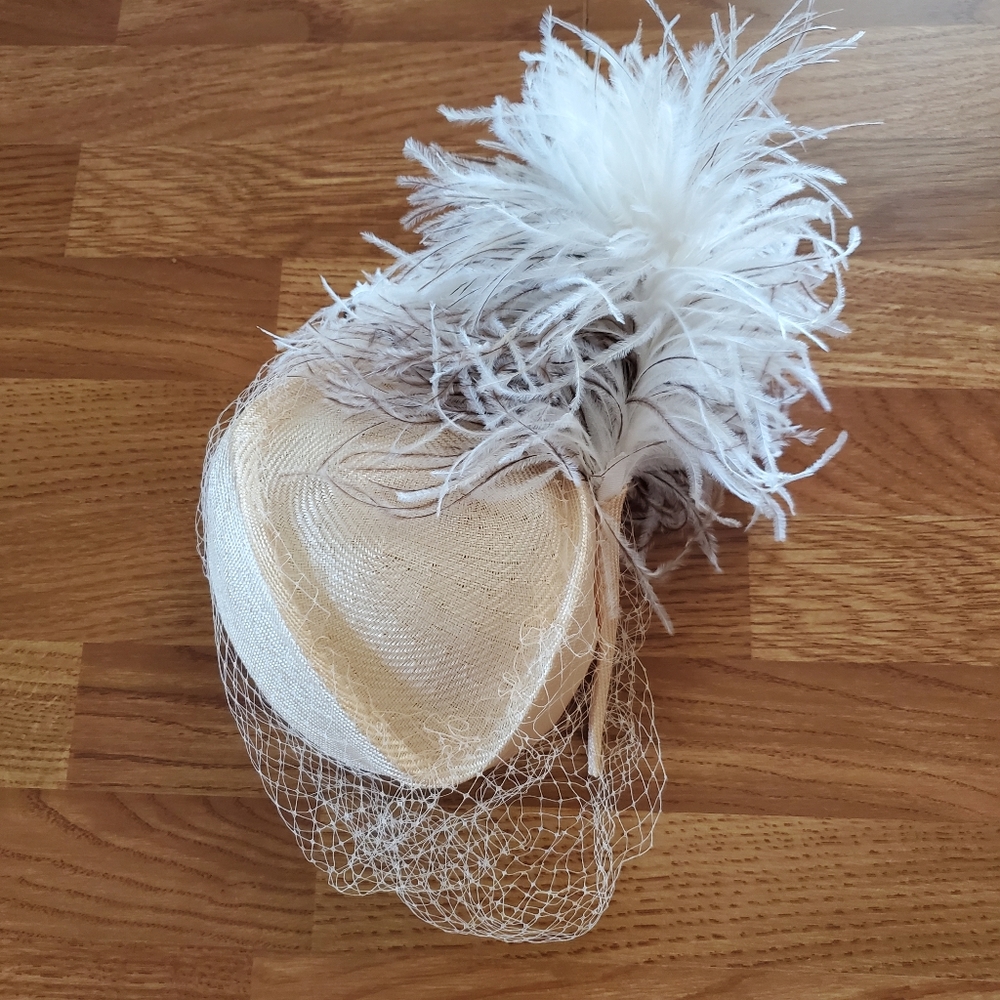 Adolfo II New York Paris hat